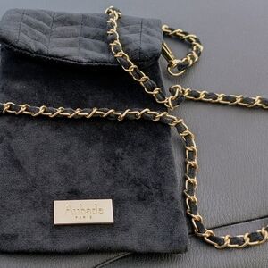 Aubade Black Velvet Crossbody Bag with Gold Chain